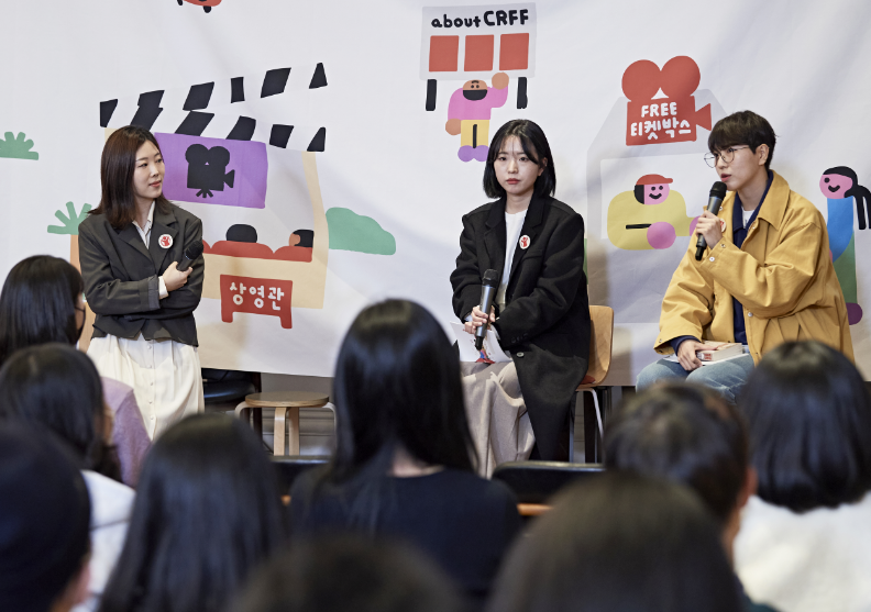 최인아책방 팝업 상영관 현장